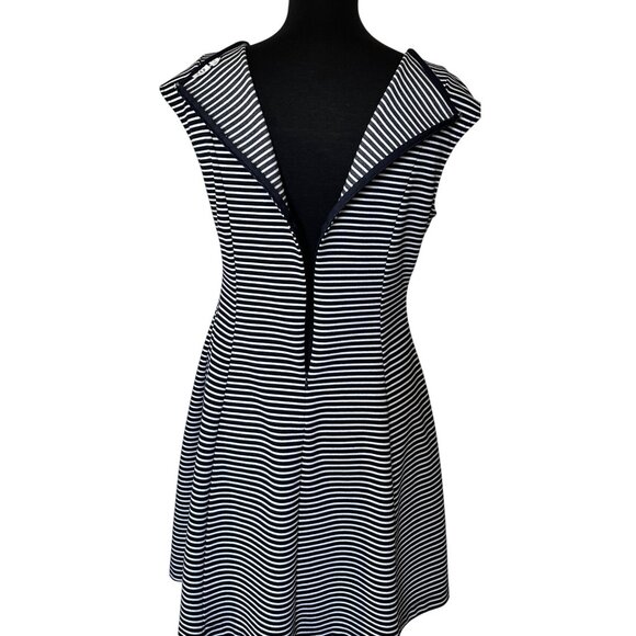Women's GAP Brand Fit & Flare Dress Knee Length Black White Striped Size 12 - Picture 3 of 16